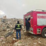 AUTORIDADES ESTATALES Y MUNICIPALES COMBATEN INCENDIO EN RELLENO SANITARIO DE NANACAMILPA