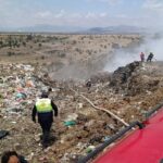 BAJO CONTROL INCENDIO EN RELLENO SANITARIO DE NANACAMILPA; CONTINÚAN LABORES DE SOFOCACIÓN: PROTECCIÓN CIVIL ESTATAL